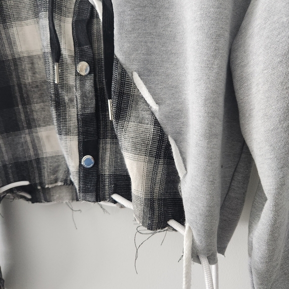 🔥 SOLD 🔥 Maniere De Voir Hoodie - Picture 5 of 9